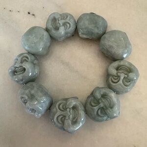 Elegant Jade Green Floral Bracelet